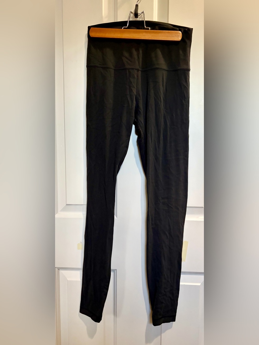 Black Lululemon leggings